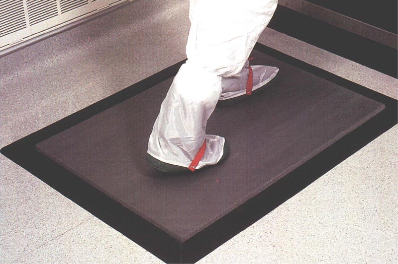 24 Sanitizing Floor Mat